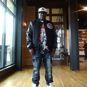 Meet your Posher, Lavell